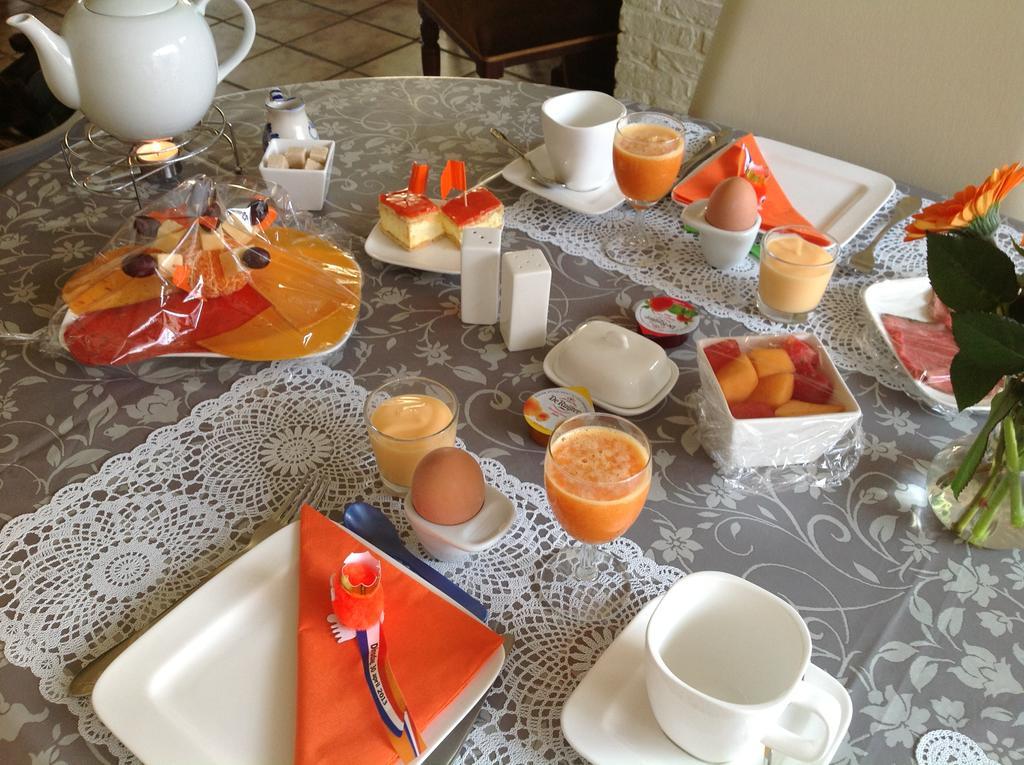 Kerstins Bed And Breakfast Egmond aan Zee Exterior photo